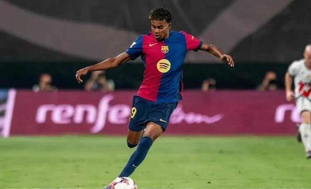 2016 赛季：芝加哥小熊队队长安东尼·瑞佐获得克莱门特奖，表彰其慈善贡献