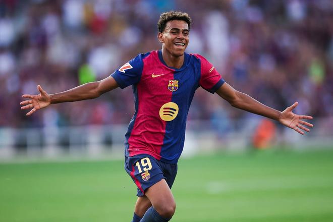 国安备战足协杯决赛，法比奥入选，韩佳奇随队助战，球队士气高昂。