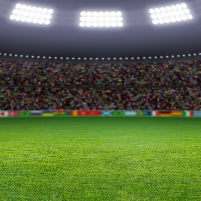 东契奇谈老詹摊牌，雷迪克执迷不悟！老詹创3纪录，一人也该重用